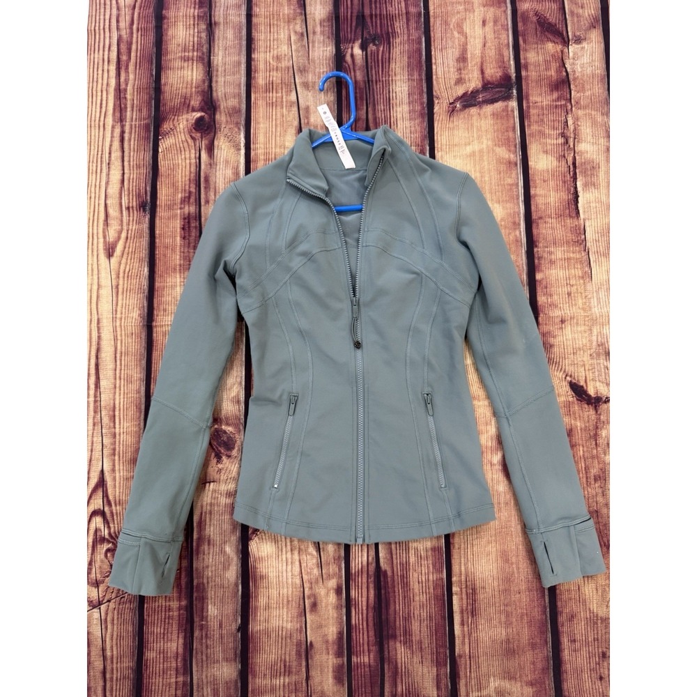 lululemon athletica Women's 6 Green Full-Zip Athletic Jacket Nylon Knit Stretch